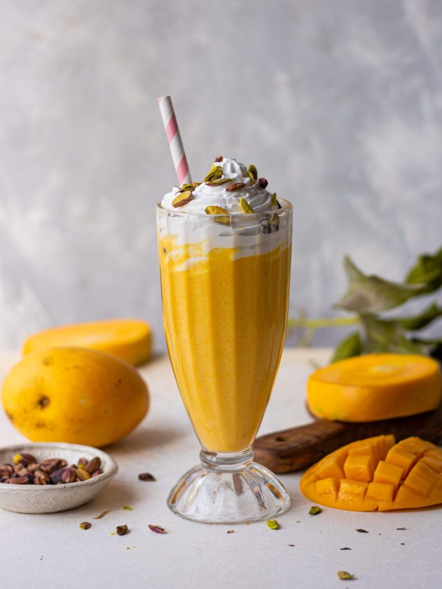 How to Make a perfect glass of Mango shake for your special ones