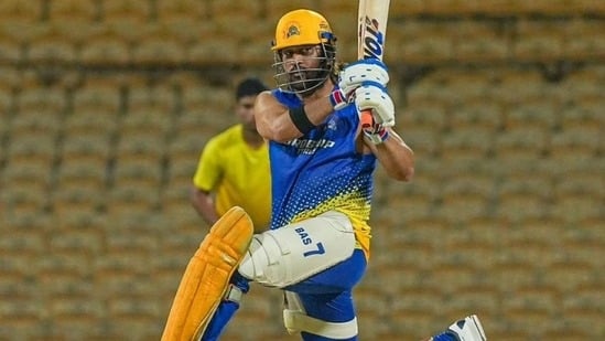 See What Mahendra Singh Dhoni Has Done To CSK's Premier Pace Bowler Ahead Of TATA IPL 2025 1 Mahendra Singh Dhoni CSK 1710907852120 1710907858488