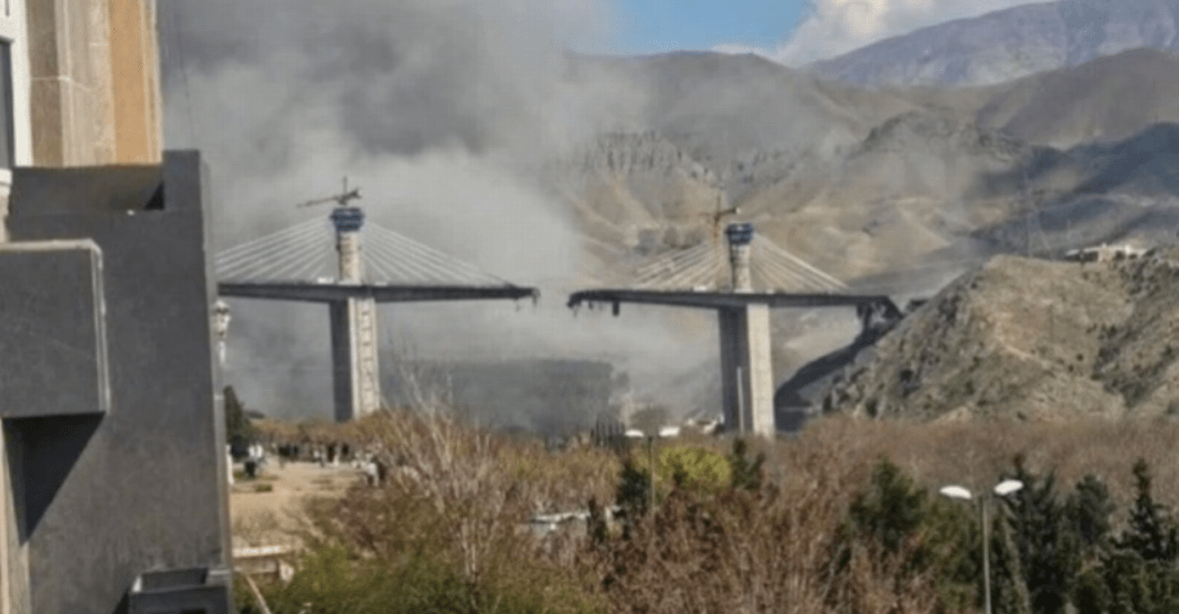 Tumbling Down Trump Boasts of Destroying Iran’s Tallest Bridge in ‘Stone Age’ Offensive