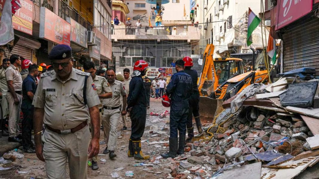 Delhi Satya Niketan Disaster: A fatal building collapse in South-West Delhi's Satya Niketan area has claimed seven lives, prompting a major multi-agency rescue operation and swift legal action by local authorities.